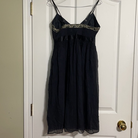 Banana Republic little black dress - Picture 3 of 12